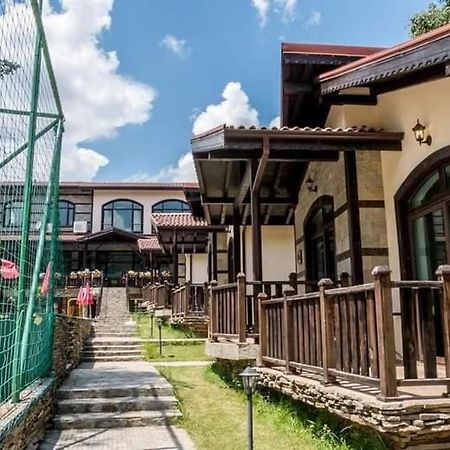 Тодорини Кукли Hotel Spanchevtsi Buitenkant foto