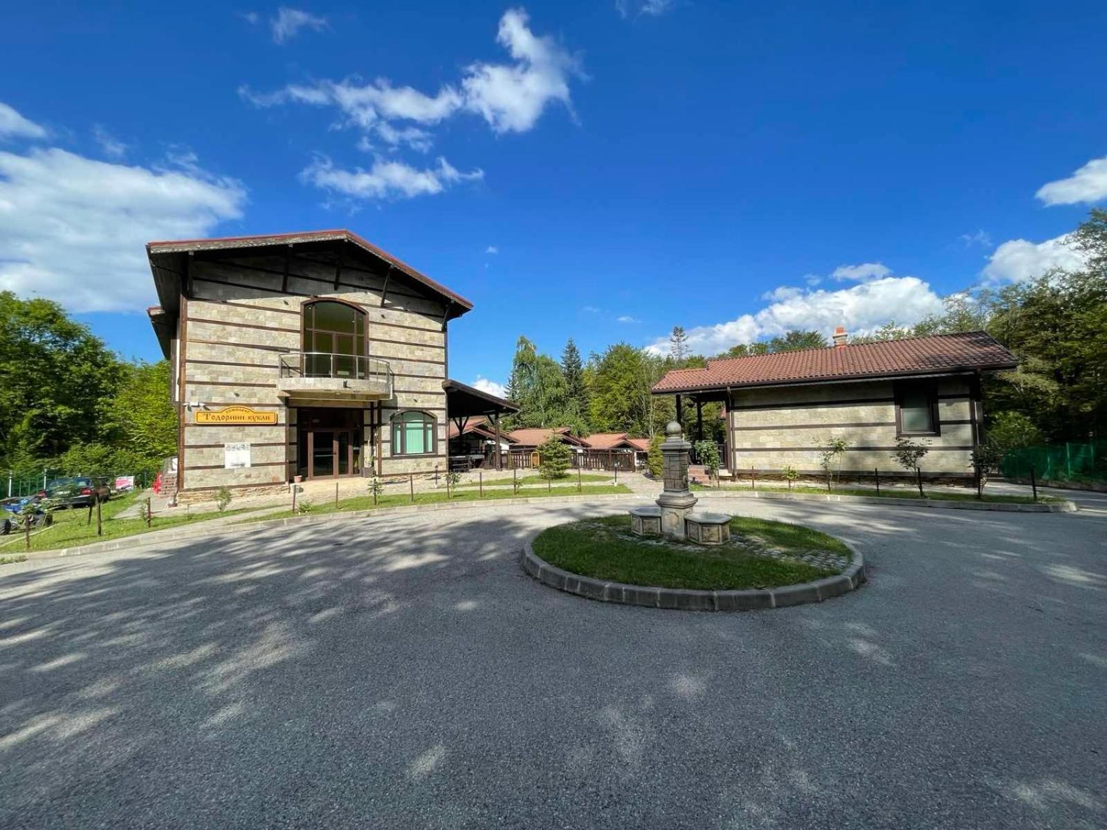 Тодорини Кукли Hotel Spanchevtsi Buitenkant foto