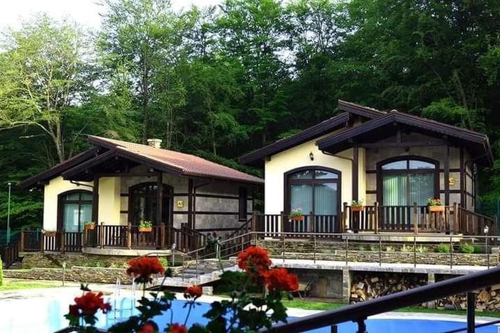 Тодорини Кукли Hotel Spanchevtsi Buitenkant foto