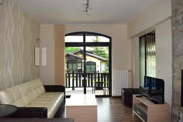Тодорини Кукли Hotel Spanchevtsi Buitenkant foto
