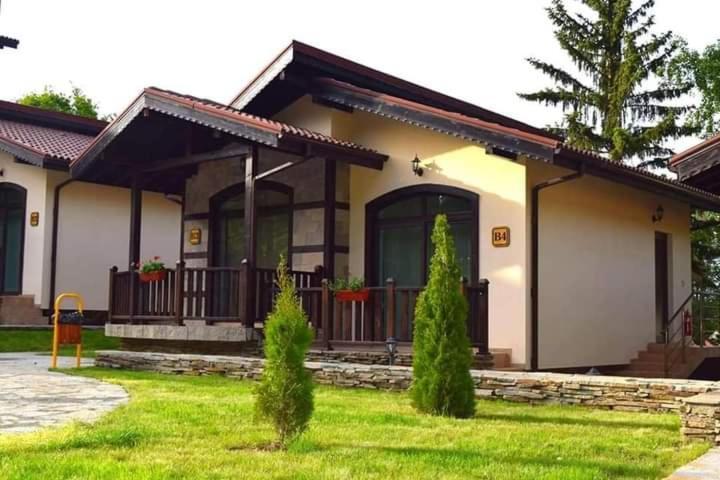 Тодорини Кукли Hotel Spanchevtsi Buitenkant foto